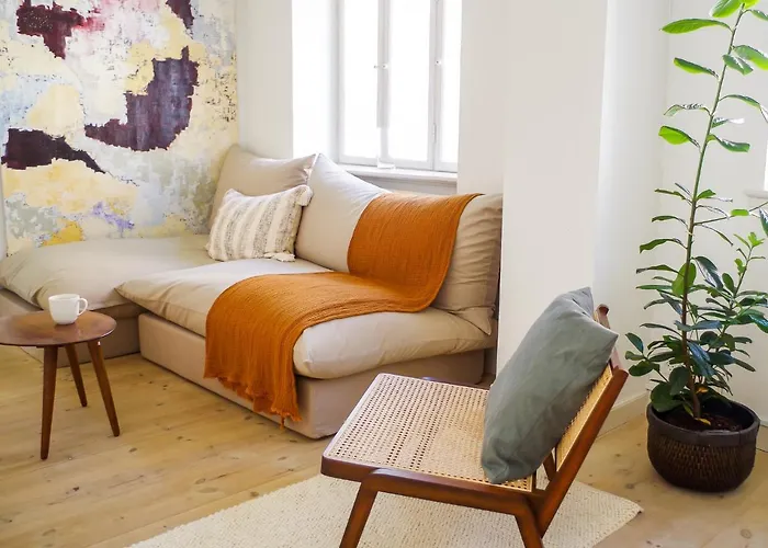 Bright Apartment Next To The King\'S Garden